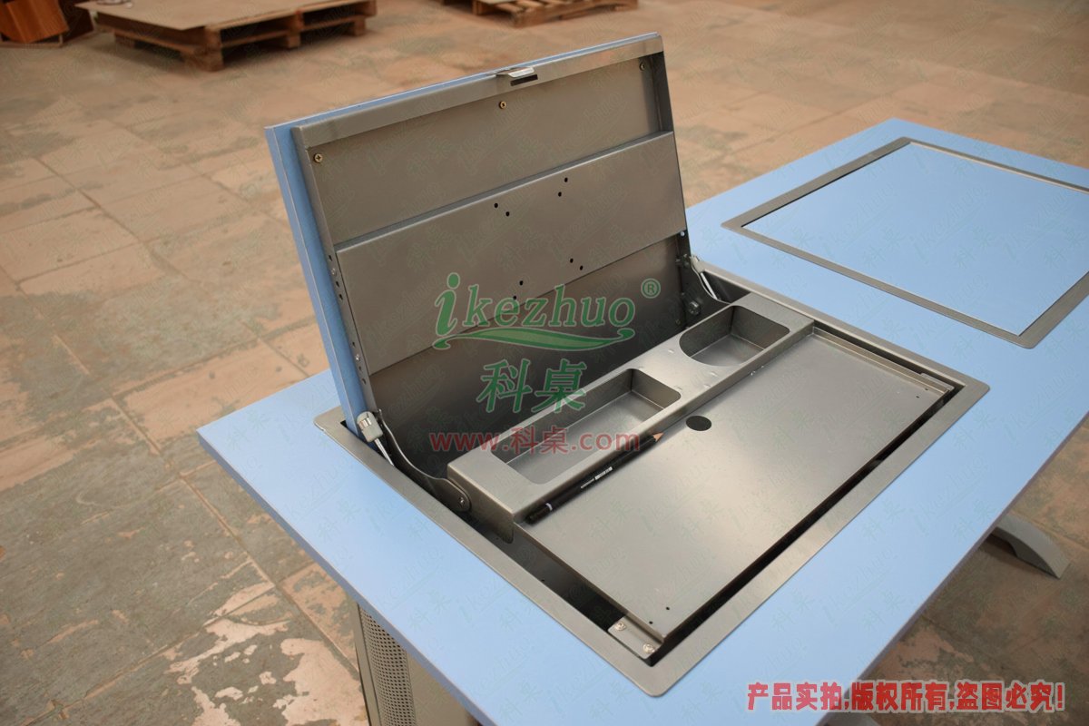 科桌家具,翻轉(zhuǎn)電腦桌,雙人金屬腳架手動(dòng)箱體翻轉(zhuǎn)電腦桌 科桌家具,翻轉(zhuǎn)電腦桌,雙人金屬腳架手動(dòng)箱體翻轉(zhuǎn)電腦桌